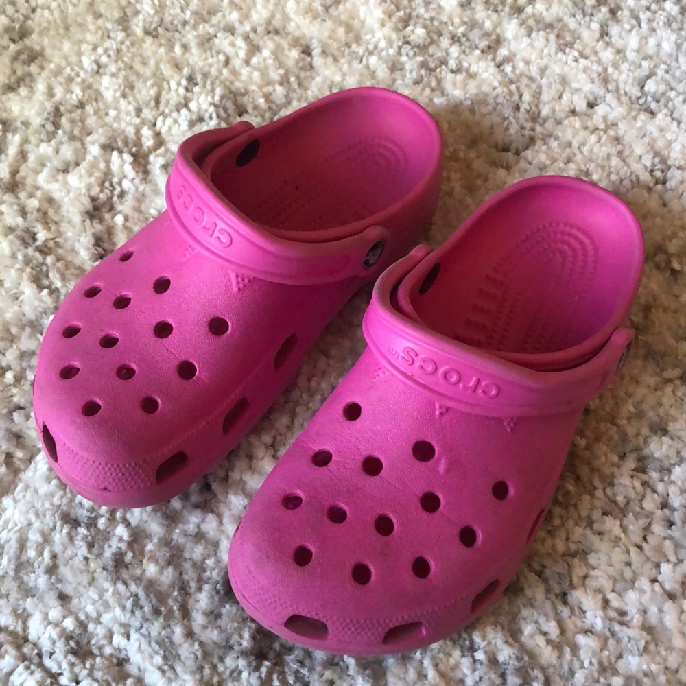 Pink crocs